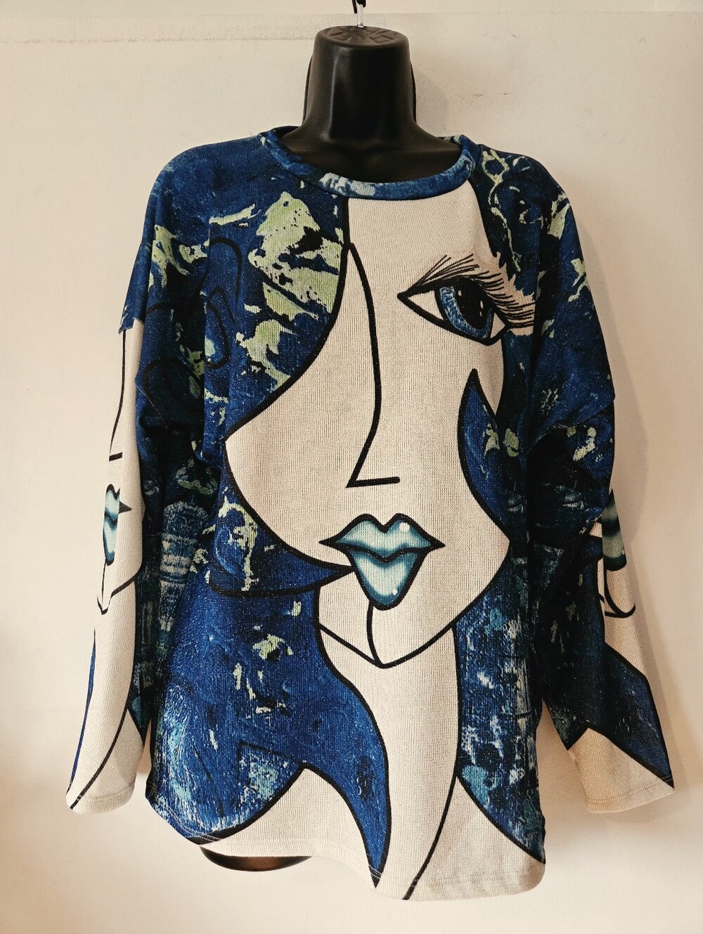 Via Vitale Blue Abstract Face Sweater